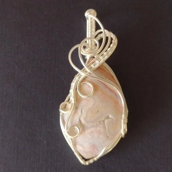 Elegant Silver and Cream Wire-Wrapped Pendant - Picture 1 of 3